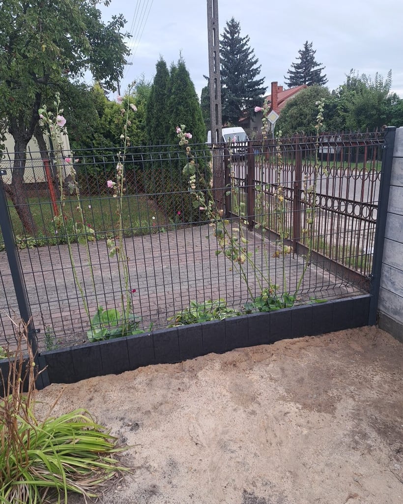 Ogrodzenie panelowe 3D z bramą - realizacja BramBruk